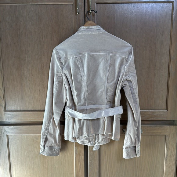 White House Black Market velvet jacket with ruffle, tie & pockets. - Picture 2 of 2